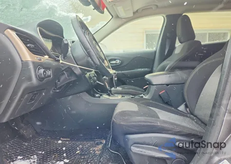 2014 Jeep Cherokee Latitude z USA, uszkodzony, nr VIN 1C4PJMCS4EW310916